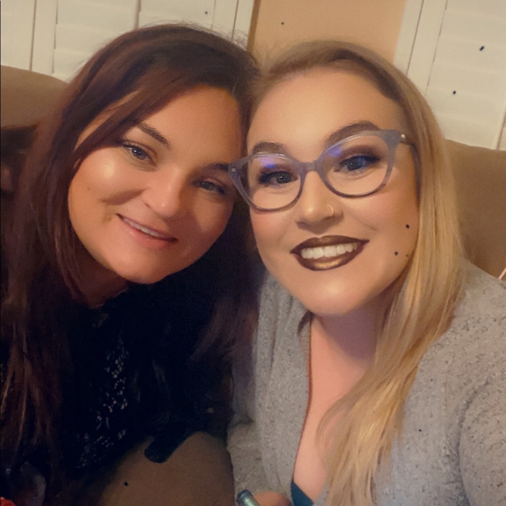 Meet your Posher, Cori